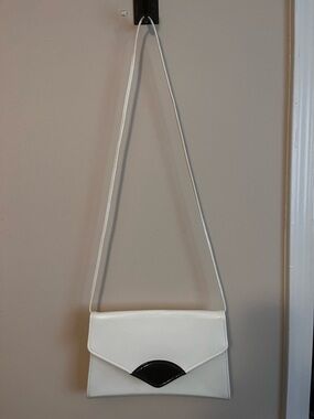 White Crossbody Envelope Bag with Black Accent - Sleek Everyday Shoulder